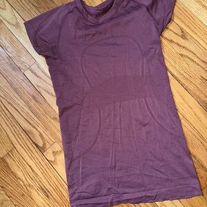 Lululemon Swiftly Tech Short Sleeve Top